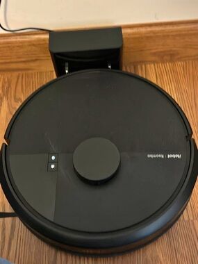 Roborock Robot Vacuum in Matte Black parts Only